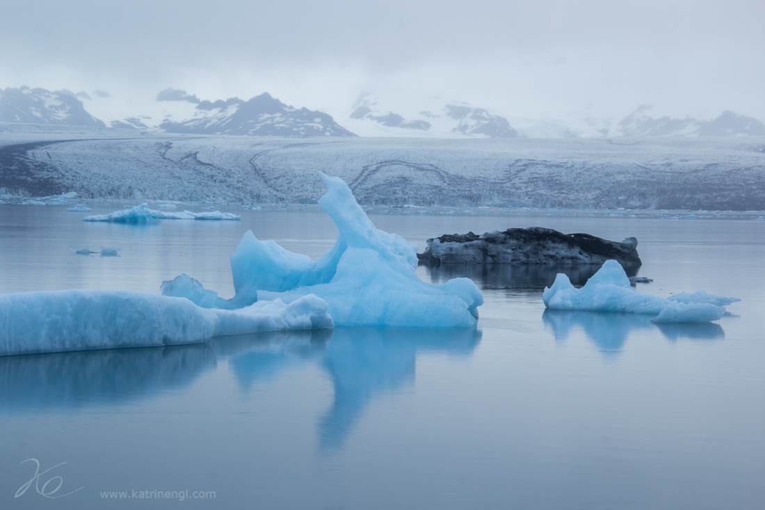 Glacial lake Jökulsarlon
