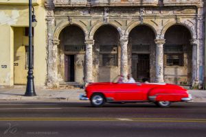 Red car in Havana